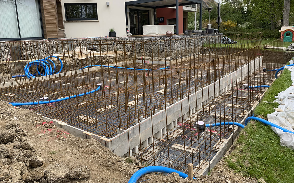 armature métal pour construction de piscine